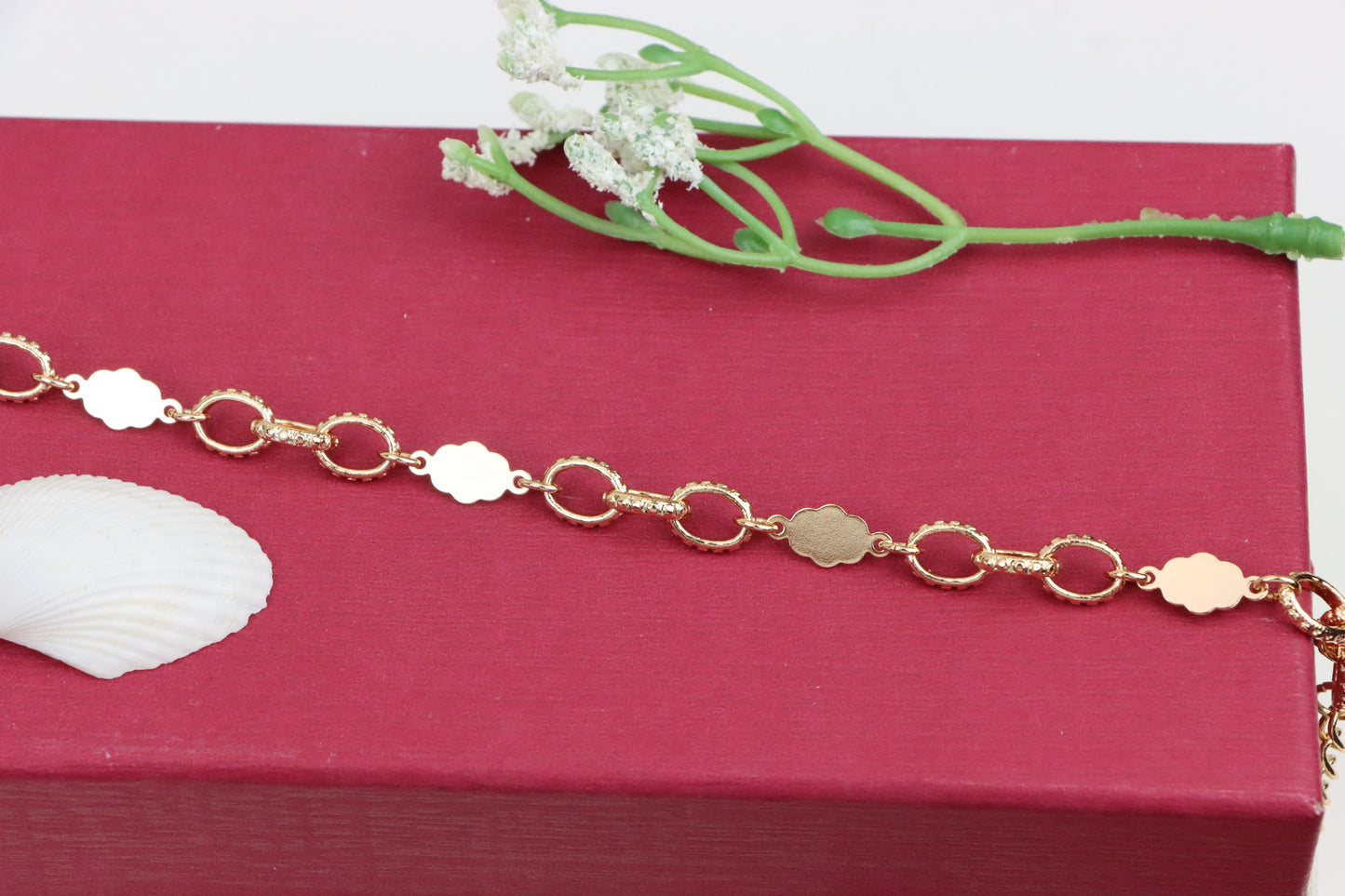Rose Gold Bracelet with Polished Floral and Textured Ring Links, XPBL0991 (2099-10)