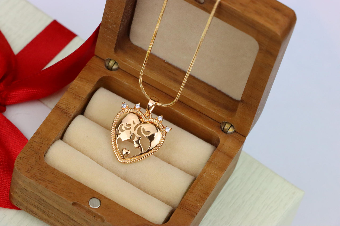Crowned Heart Pendant in Rose Gold with Intricate Silhouette Design, XPPT1839 (2155-5)