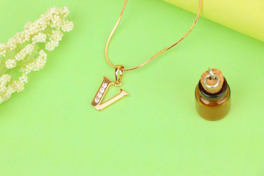 Rose Gold Letter V Pendant with Sparkling Crystals – Chic Jewelry, XPPT1371 (2132-9)