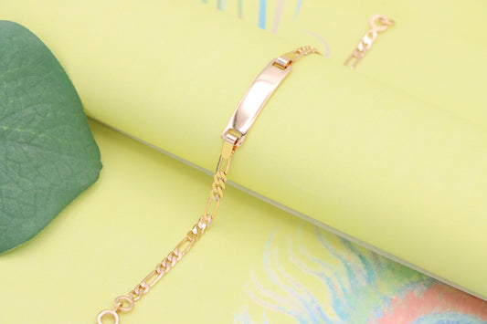 Sleek Rose Gold Bracelet with Figaro Chain and Polished Plate, XPBL1084 (2109-3)
