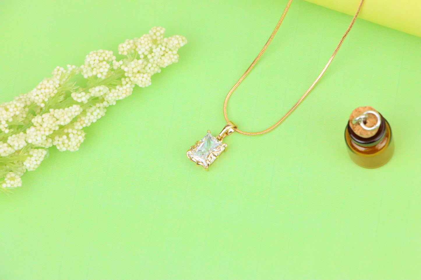 Elegant Rose Gold Pendant with Rectangle Crystal and Filigree Frame, XPPT1383 (2133-7)
