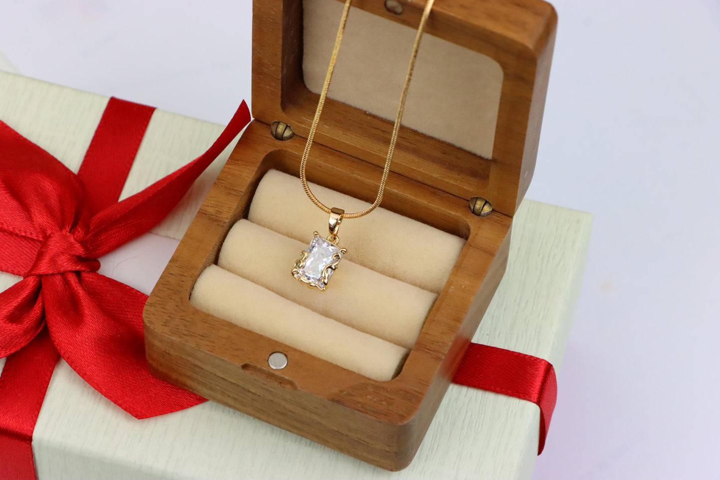 Elegant Rose Gold Pendant with Rectangle Crystal and Filigree Frame, XPPT1383 (2133-7)