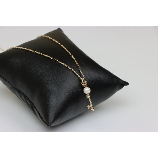 Rose Gold Key Pendant Necklace with Pearl, XPNL0237 (2024-7)