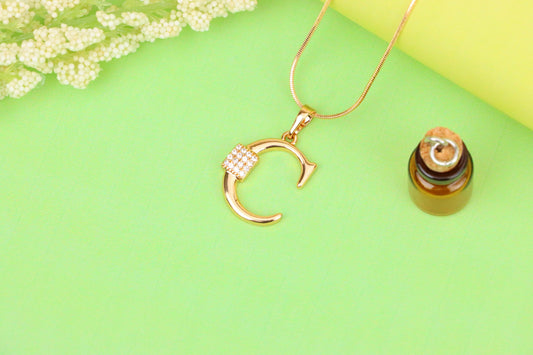 Elegant Rose Gold Plated C Letter Pendant with Sparkling Accents, XPPT1414 (2136-1)