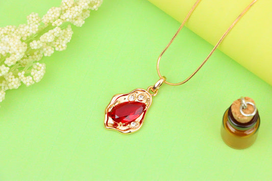 Elegant Red Teardrop Pendant with Gold Plated Irregular Frame, XPPT1729 (2162-9)