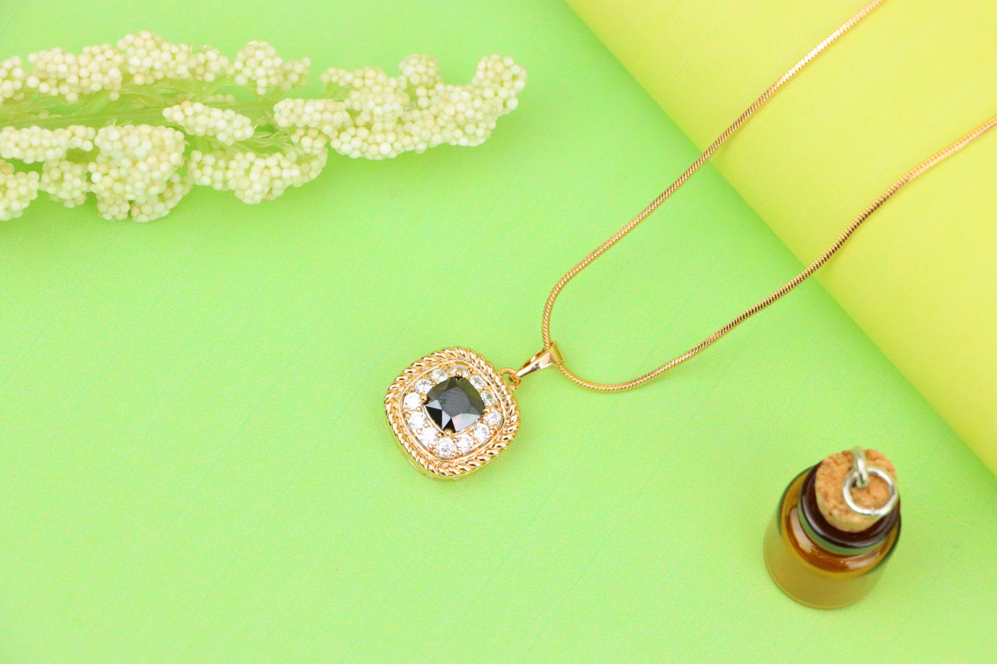 Vintage Style Black Cushion Pendant with Crystal Halo Frame, XPPT1662 (2163-1)