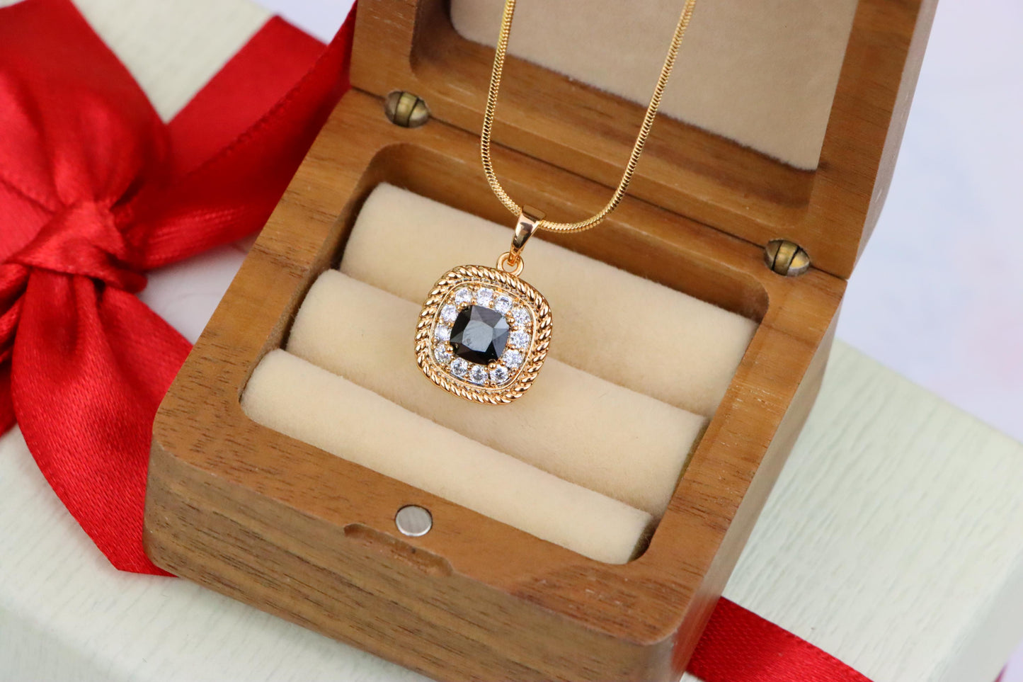 Vintage Style Black Cushion Pendant with Crystal Halo Frame, XPPT1662 (2163-1)