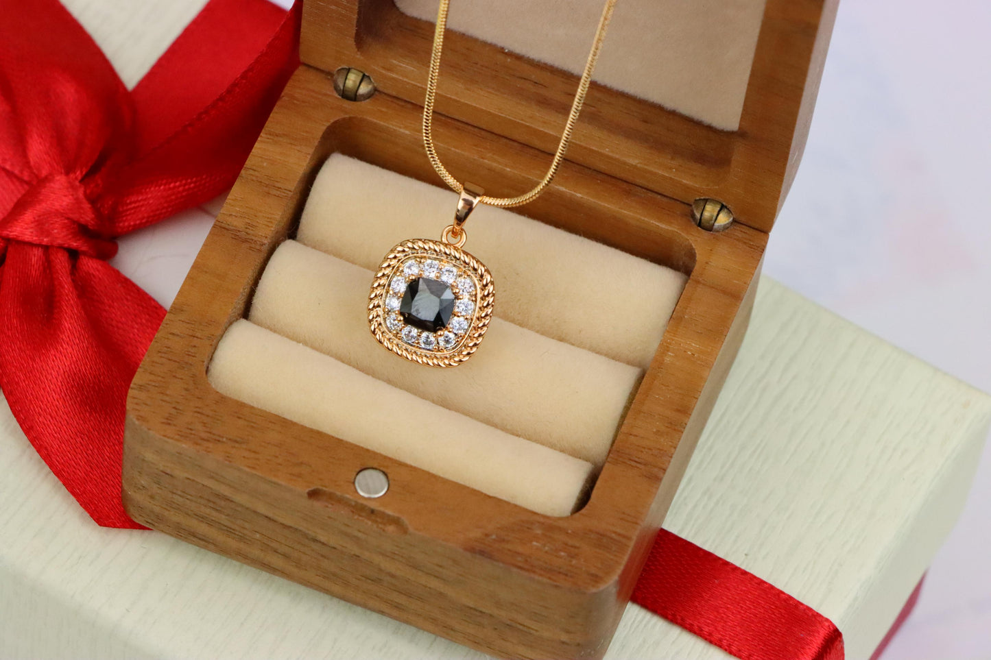 Vintage Style Black Cushion Pendant with Crystal Halo Frame, XPPT1662 (2163-1)
