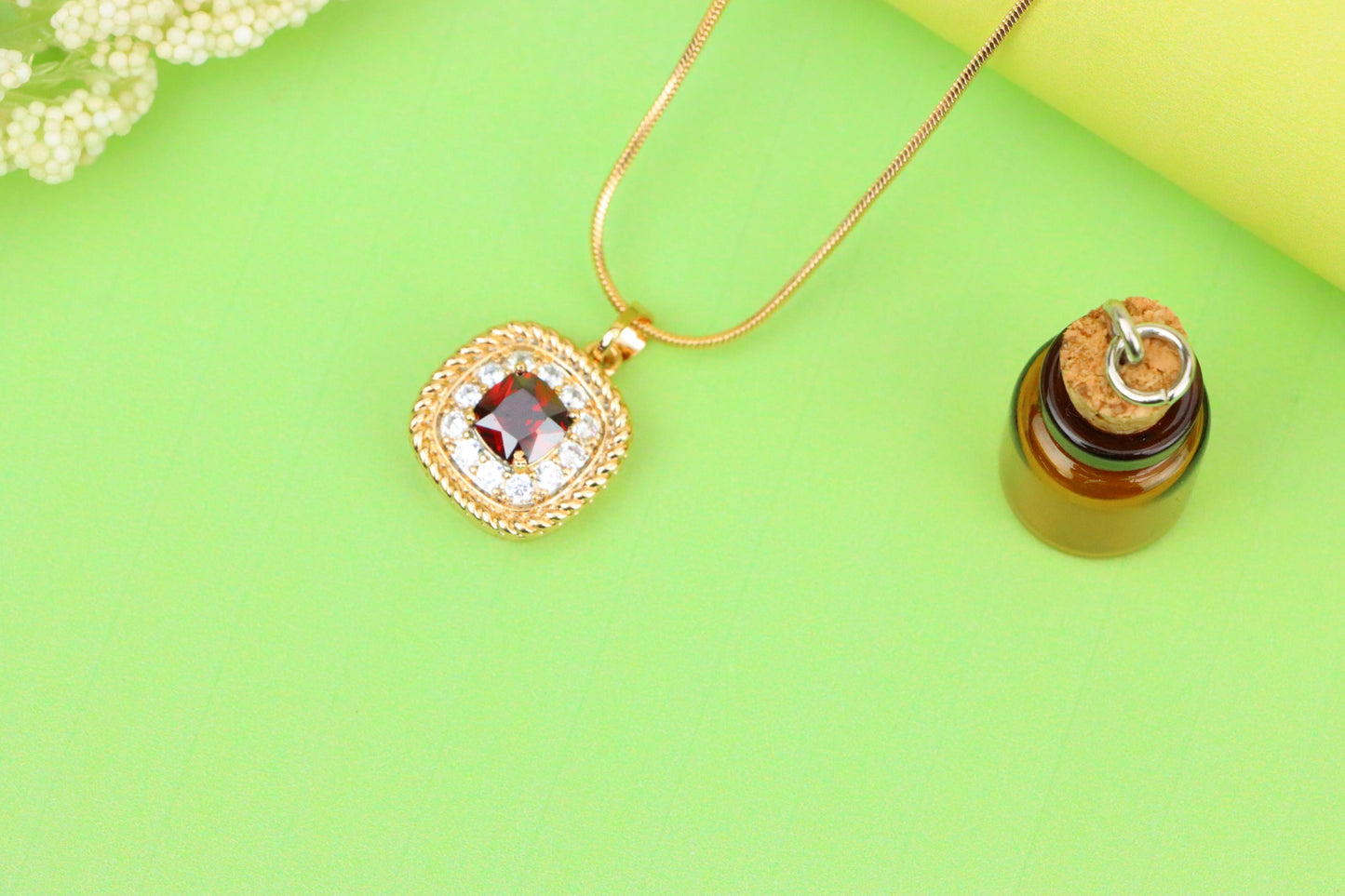 Vintage Style Red Cushion Pendant with Crystal Halo Accents, XPPT1663 (2163-1)